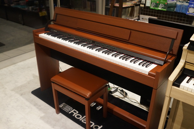 Roland DP990F デジタルピアノ