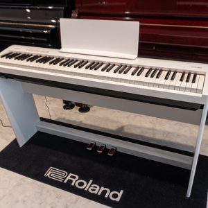 【販売済】ローランド FP30-Wh